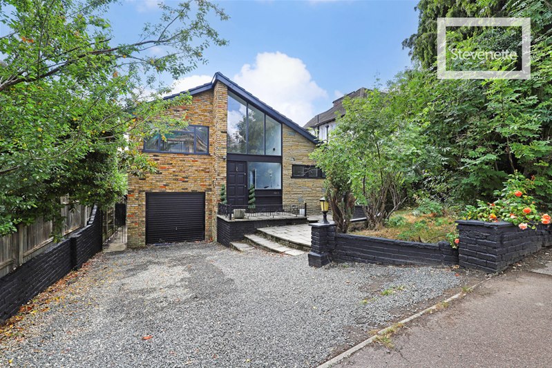 The Avenue, Loughton